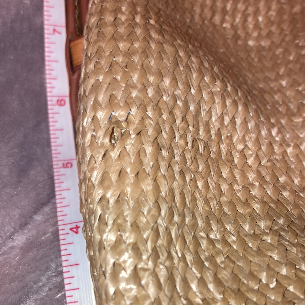 UGG Handbag/purse or beach bag price reflects condition - Picture 16 of 16